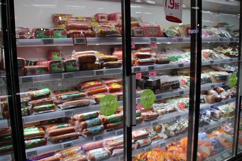 石景山區副區長周西松 保障商品供應，提升服務品質，滿足百姓多元化需求